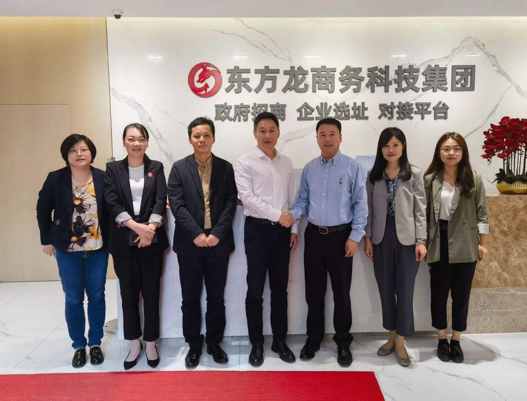 欧阳路街道明年如何发展?来看→ 丨聚焦社代会(图12) 欧阳路街道明年如何发展?来看→ 丨聚焦社代会(图12)