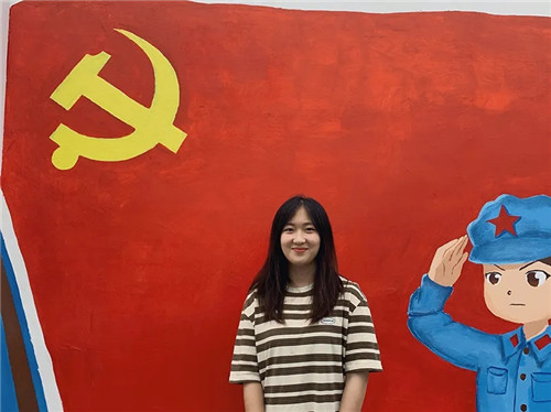 青岛理工大学艺术与设计学院开展“以艺术之美 传承党史之光”主题墙绘活动(图4)