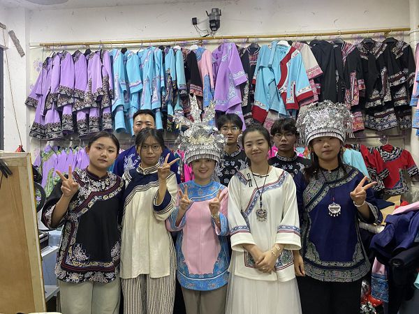 贵州开放大学学子“三下乡”助力乡村振兴(图4) 贵州开放大学学子“三下乡”助力乡村振兴(图4)