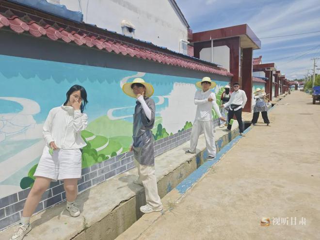 兰州大学“和美乡村美丽画卷”大型墙绘主题活动纪实(图4)