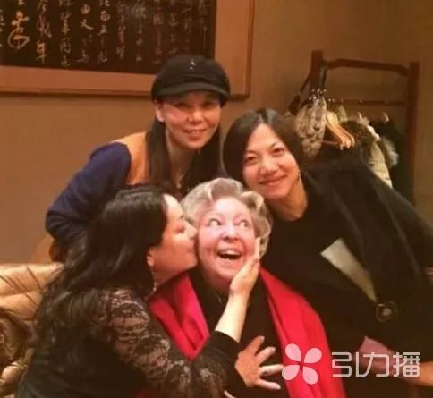 爱上中国画的79岁法国老太在苏州圆了中国梦！(图3)