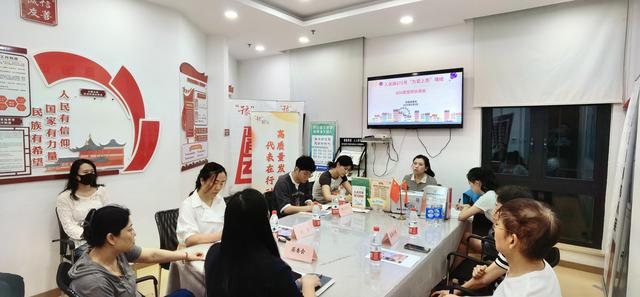 55米的巨型艺术墙绘亮相人民路老大楼迎来了“诗意新生”(图3)