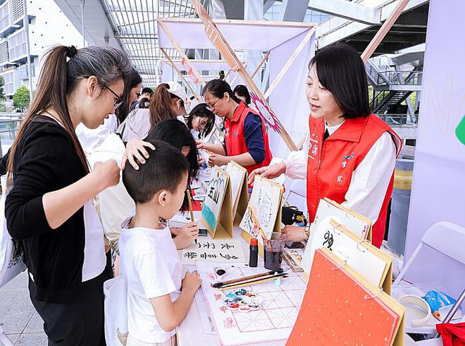 从“商圈有益”到“校园有梦” 南山奏响和谐校园青春交响曲(图5)