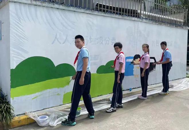 “老墙”换“新衣” 绘出文明新风尚！(图2)
